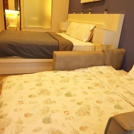 Appartamento The Astra Chiang Mai Esterno foto