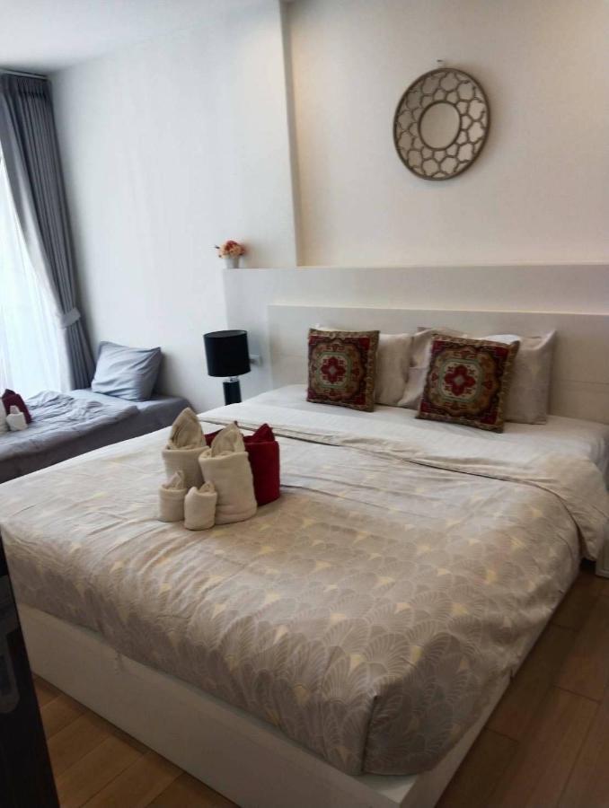 Appartamento The Astra Chiang Mai Esterno foto