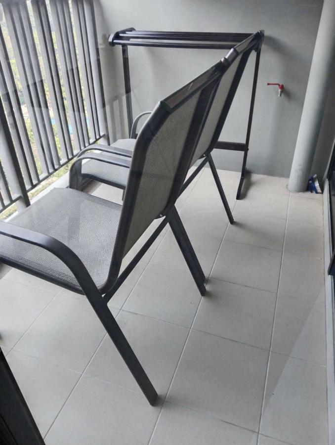 Appartamento The Astra Chiang Mai Esterno foto