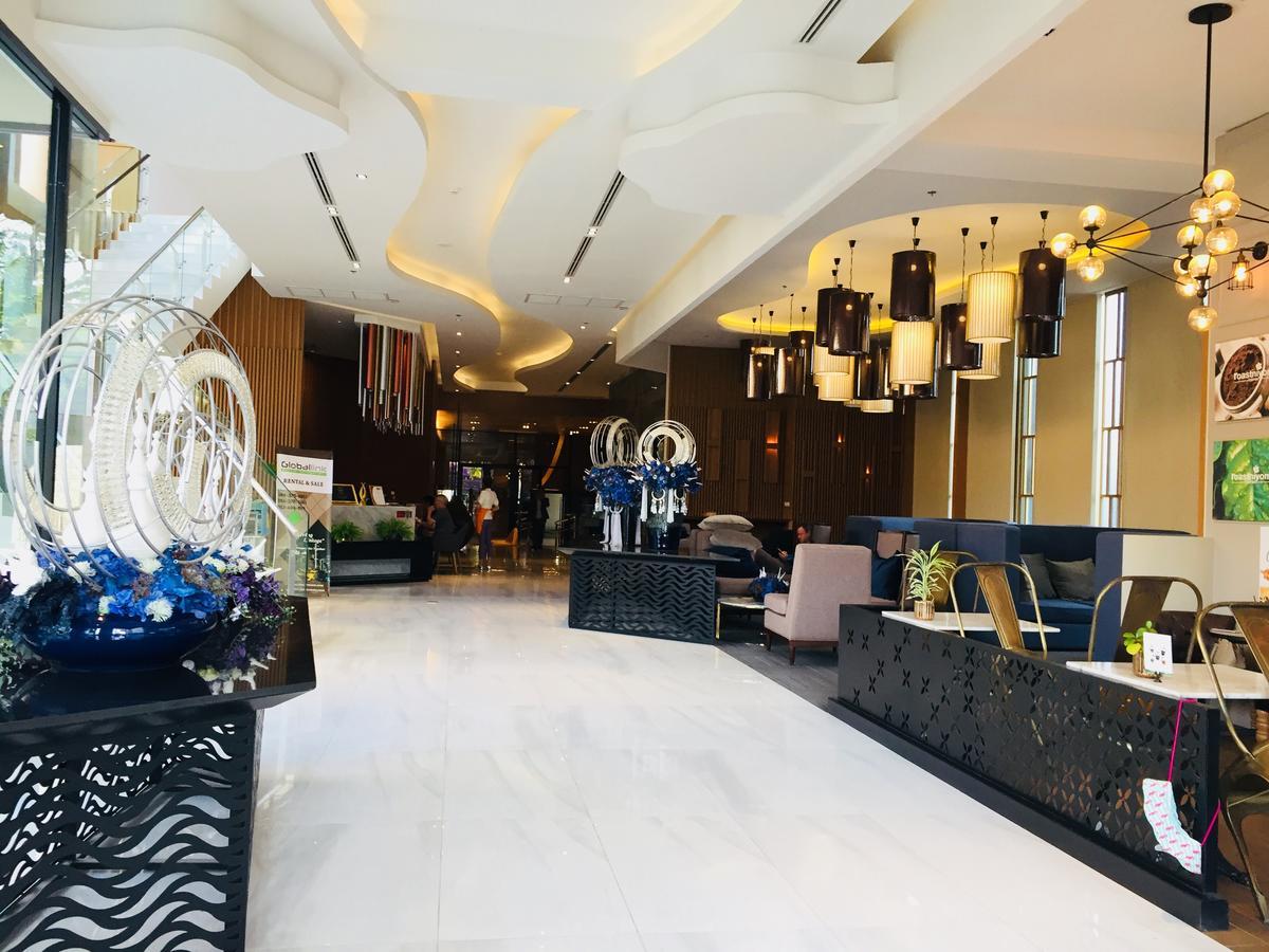Appartamento The Astra Chiang Mai Esterno foto