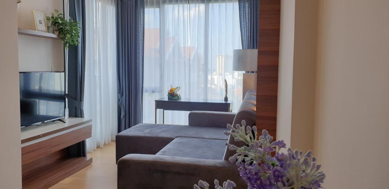 Appartamento The Astra Chiang Mai Esterno foto